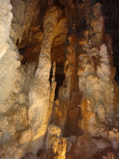 Une vue des grottes