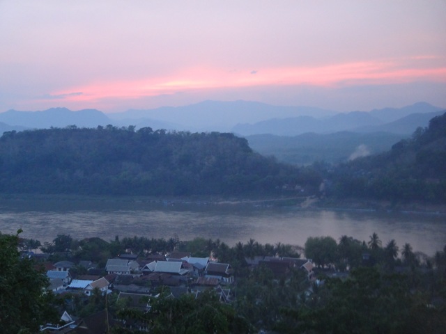 Au sommet de la ville de Luang Prabang 