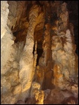 Une vue des grottes