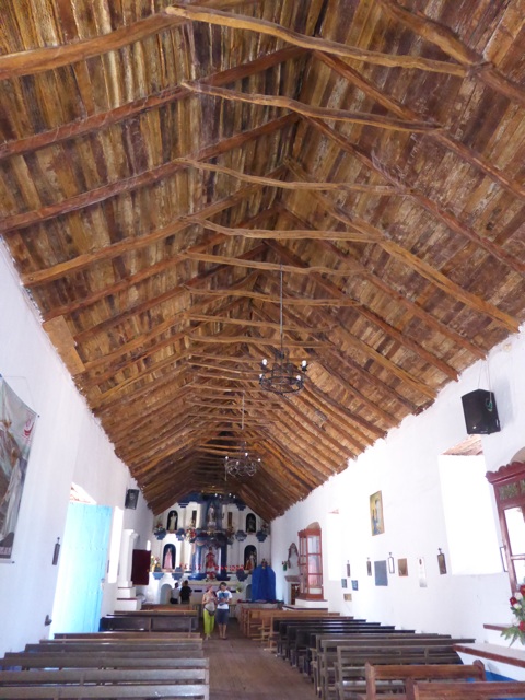 Le toit est en bois de cactus