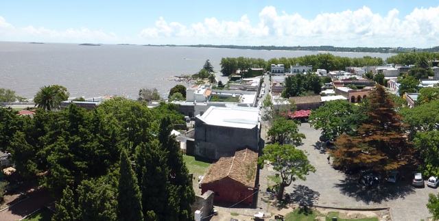 Vue du haut du phare sur la vieille ville