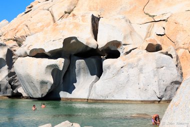 Naturel pool - Lavezzi - Corsica Naturel pool - Lavezzi - Corsica